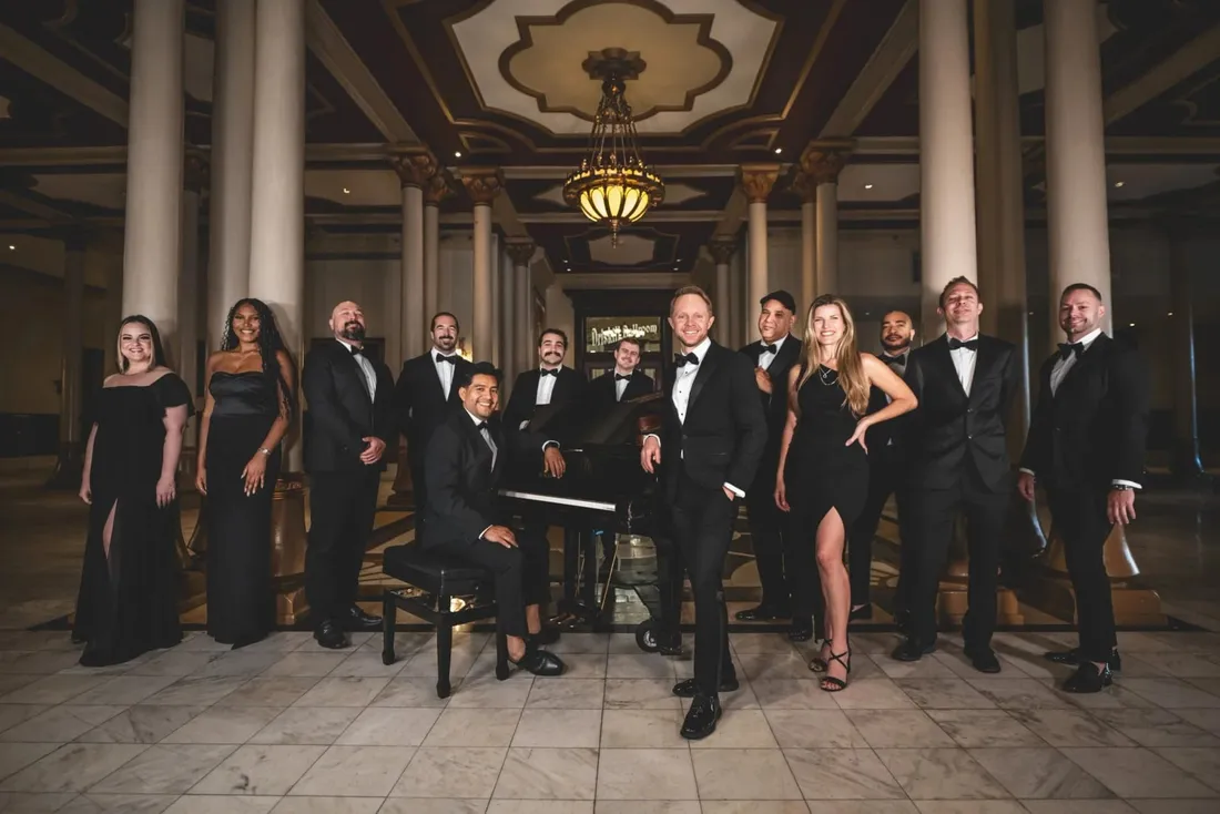 The Nightowls in black tie